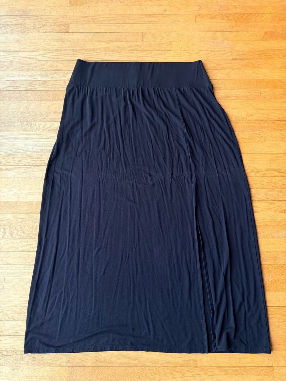 Apt. 9 Black Maxi Skirt with Stretch Waistband & Side Slit 95% Rayon Comfy Flowy